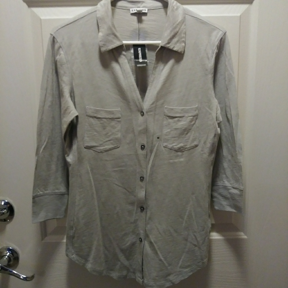 🔥NWT Express top ~ cream color